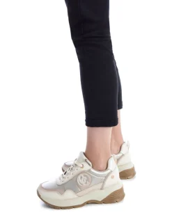 Zapatilla De Mujer Carmela 16092804