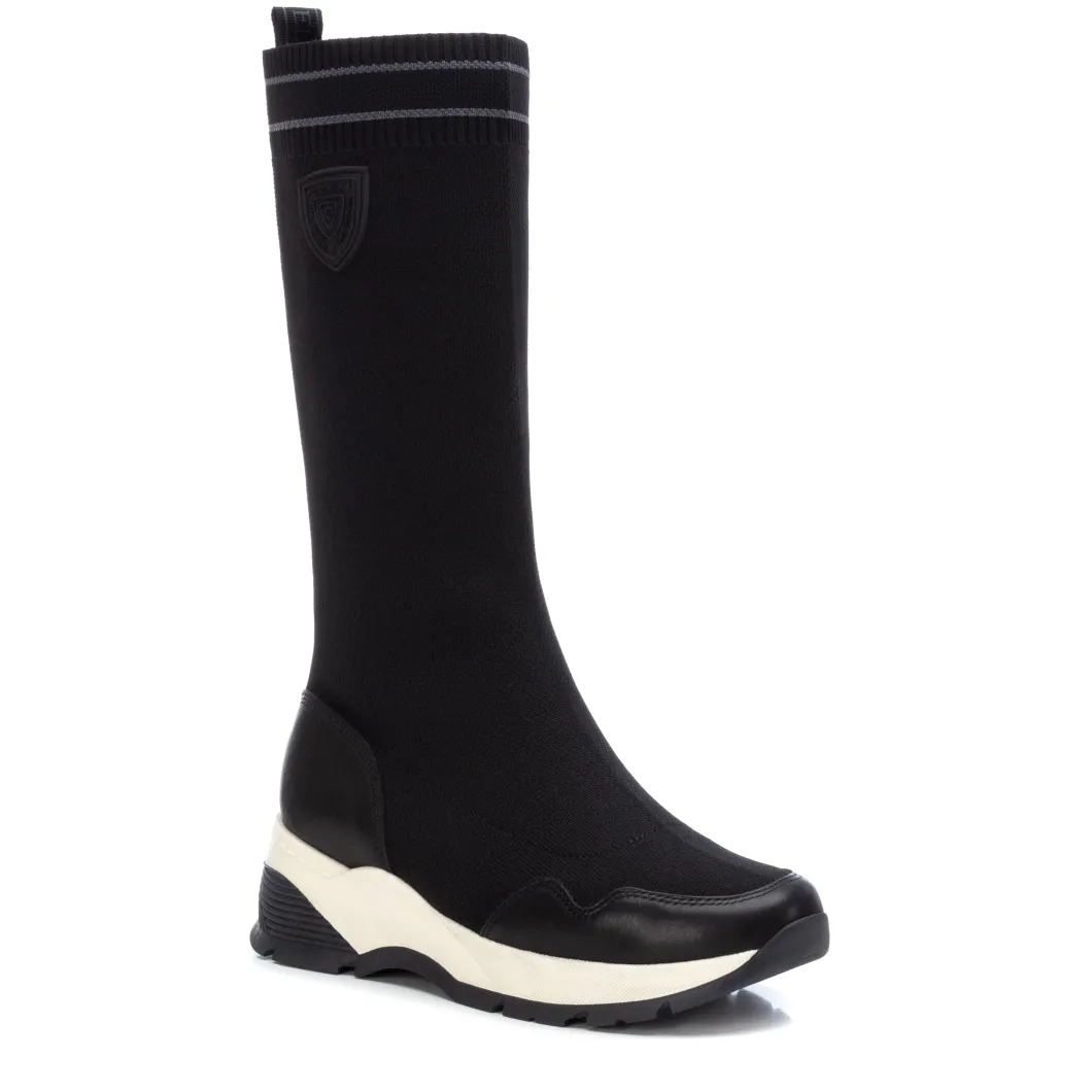 Zapatilla De Mujer Carmela 16035401