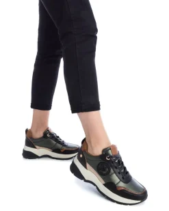 Zapatilla De Mujer Carmela 16092805