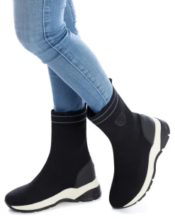 Zapatilla De Mujer Carmela 16033701