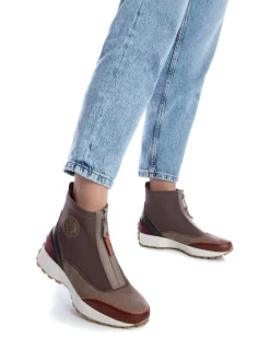 Zapatilla De Mujer Carmela 16120403