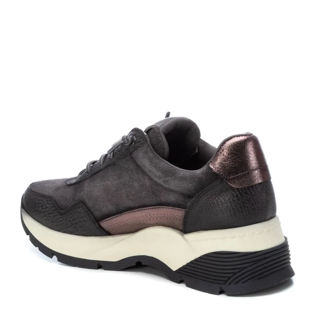 Zapatilla De Mujer Carmela 16105903