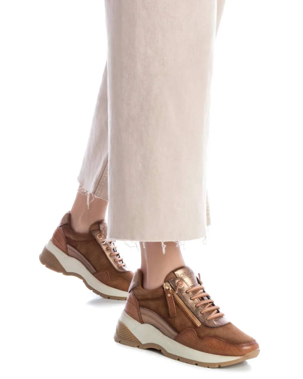 Zapatilla De Mujer Carmela 16105904