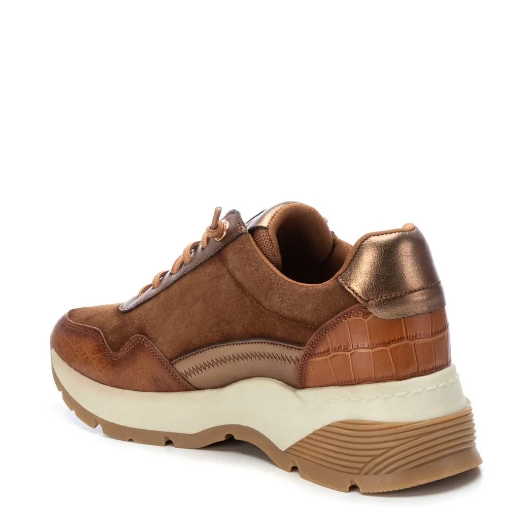 Zapatilla De Mujer Carmela 16105904