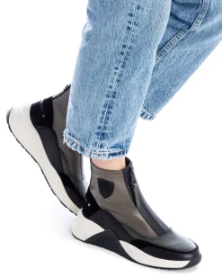 Zapatilla De Mujer Carmela 16018004