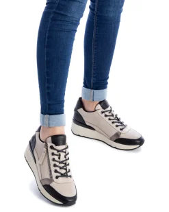 Zapatilla De Mujer Carmela 16018205
