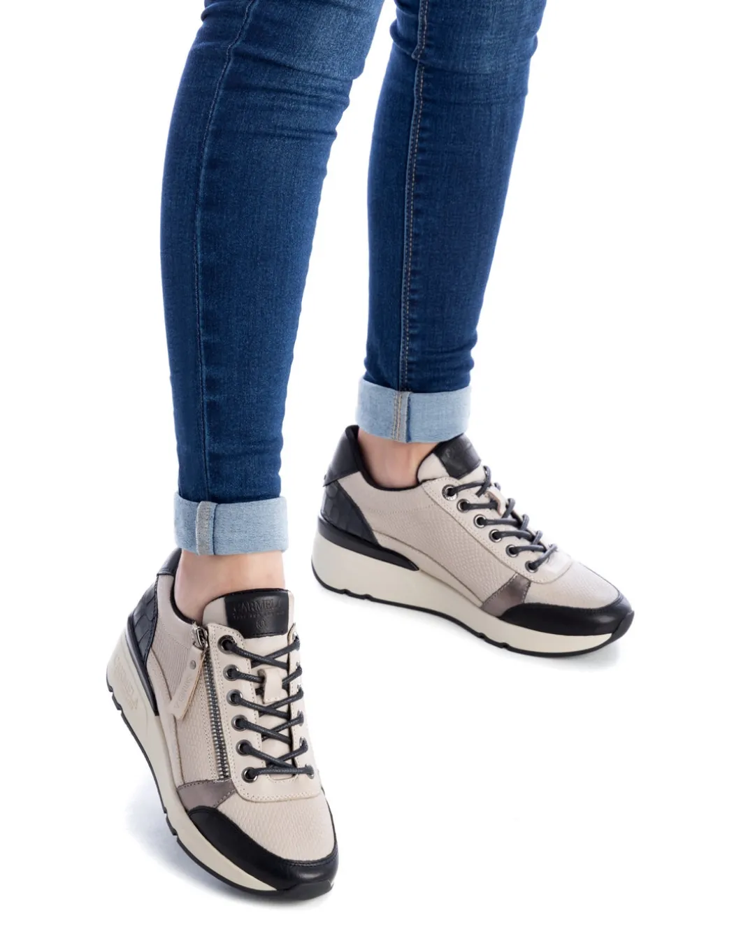Zapatilla De Mujer Carmela 16018205