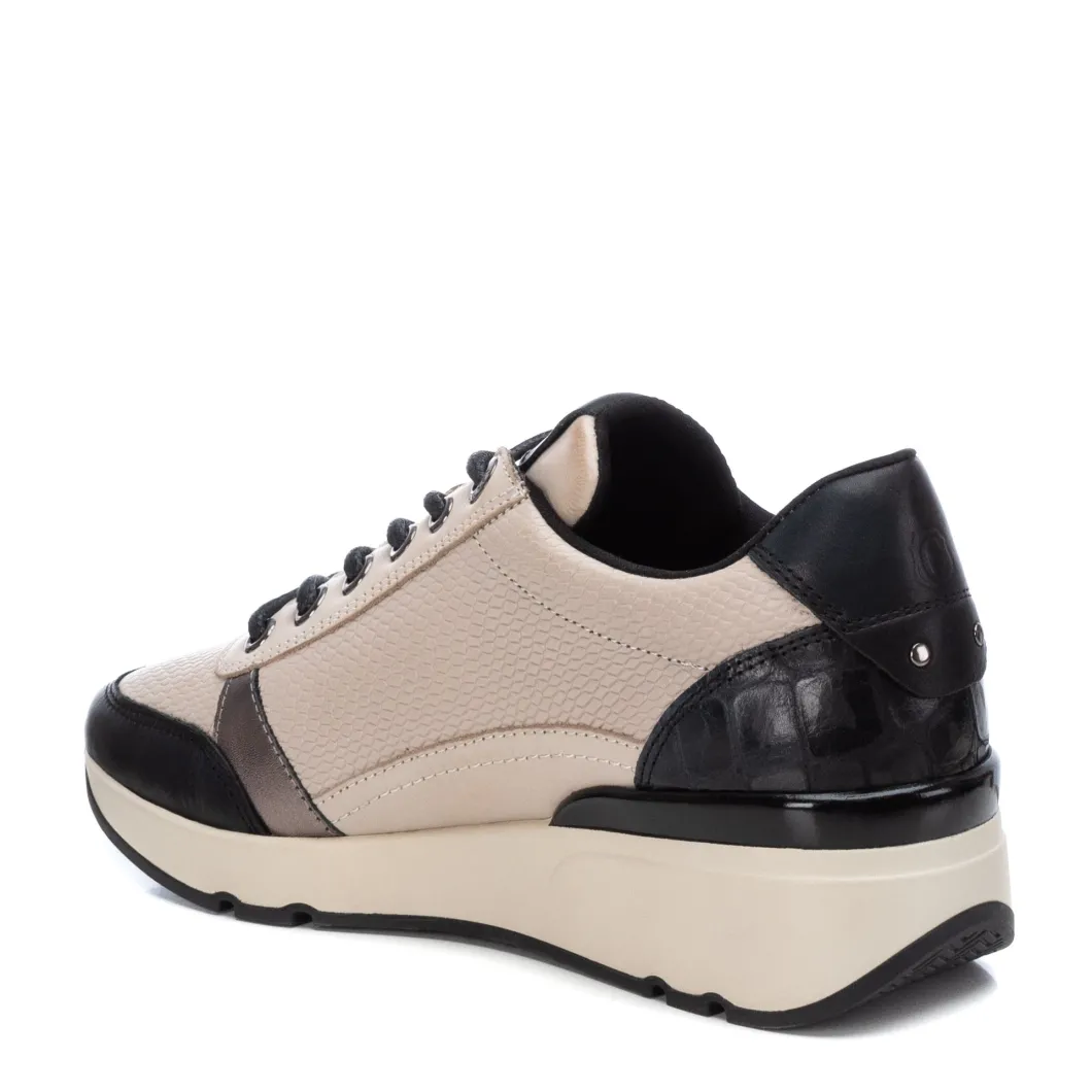 Zapatilla De Mujer Carmela 16018205