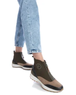 Zapatilla De Mujer Carmela 16120404