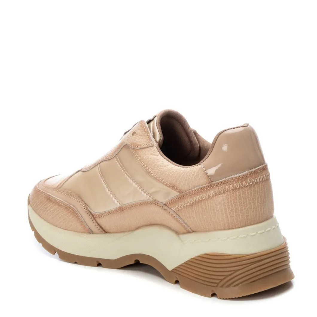 Zapatilla De Mujer Carmela 16116704