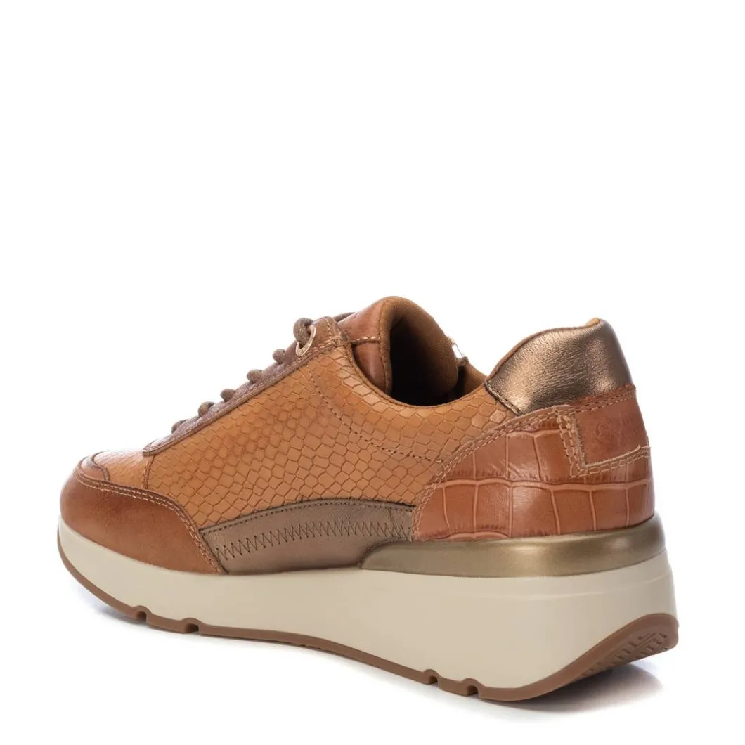 Zapatilla De Mujer Carmela 16112801