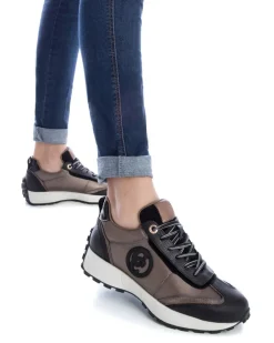 Zapatilla De Mujer Carmela 16111702
