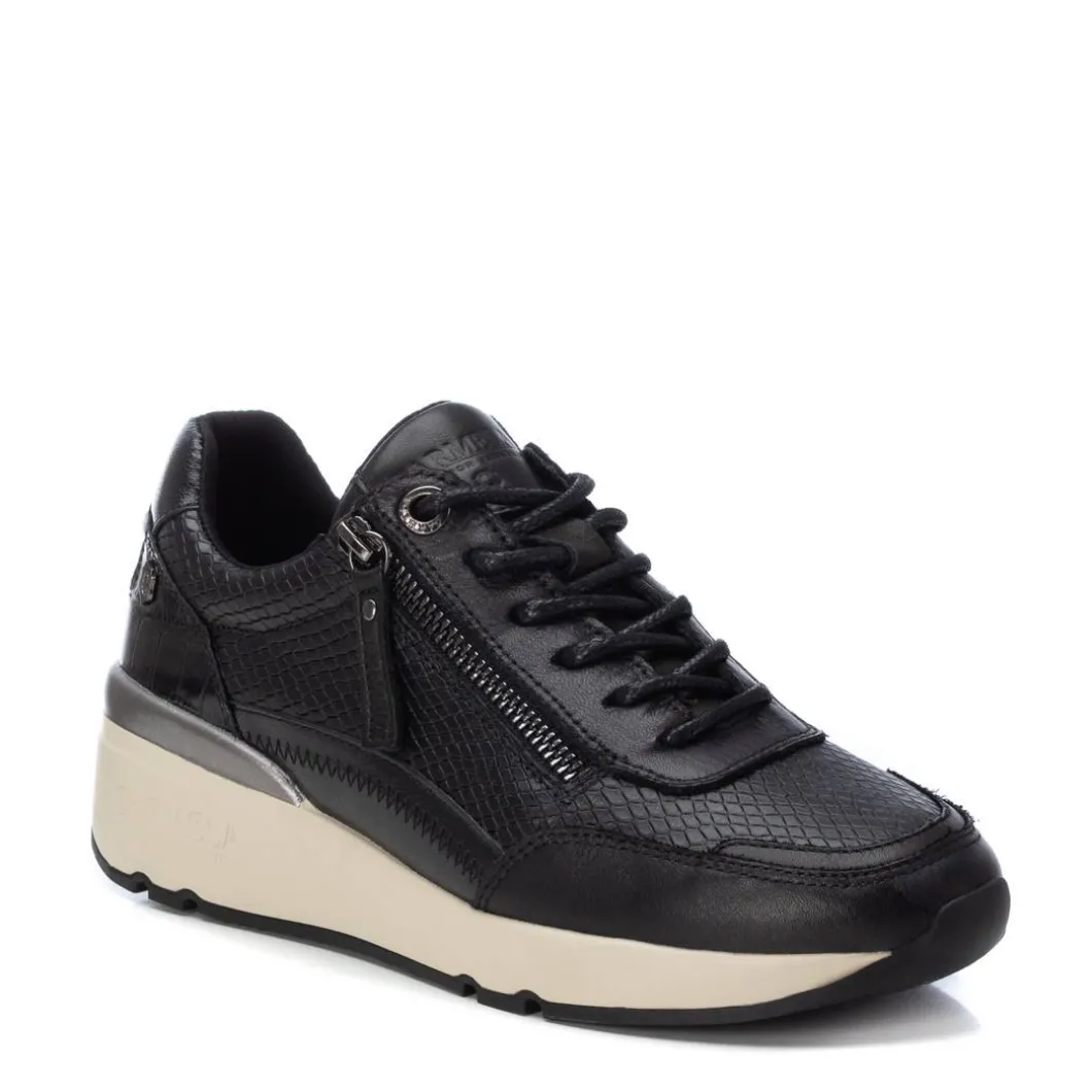 Zapatilla De Mujer Carmela 16112803