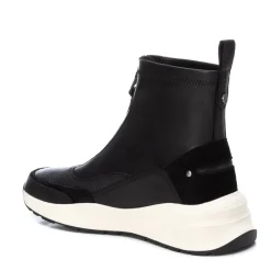 Zapatilla De Mujer Carmela 16018001