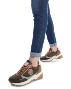 Zapatilla De Mujer Carmela 16111801