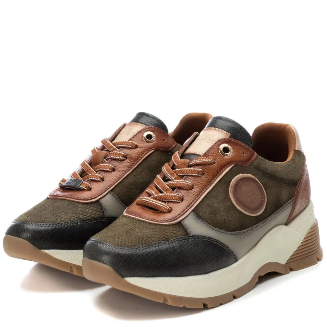 Zapatilla De Mujer Carmela 16111801