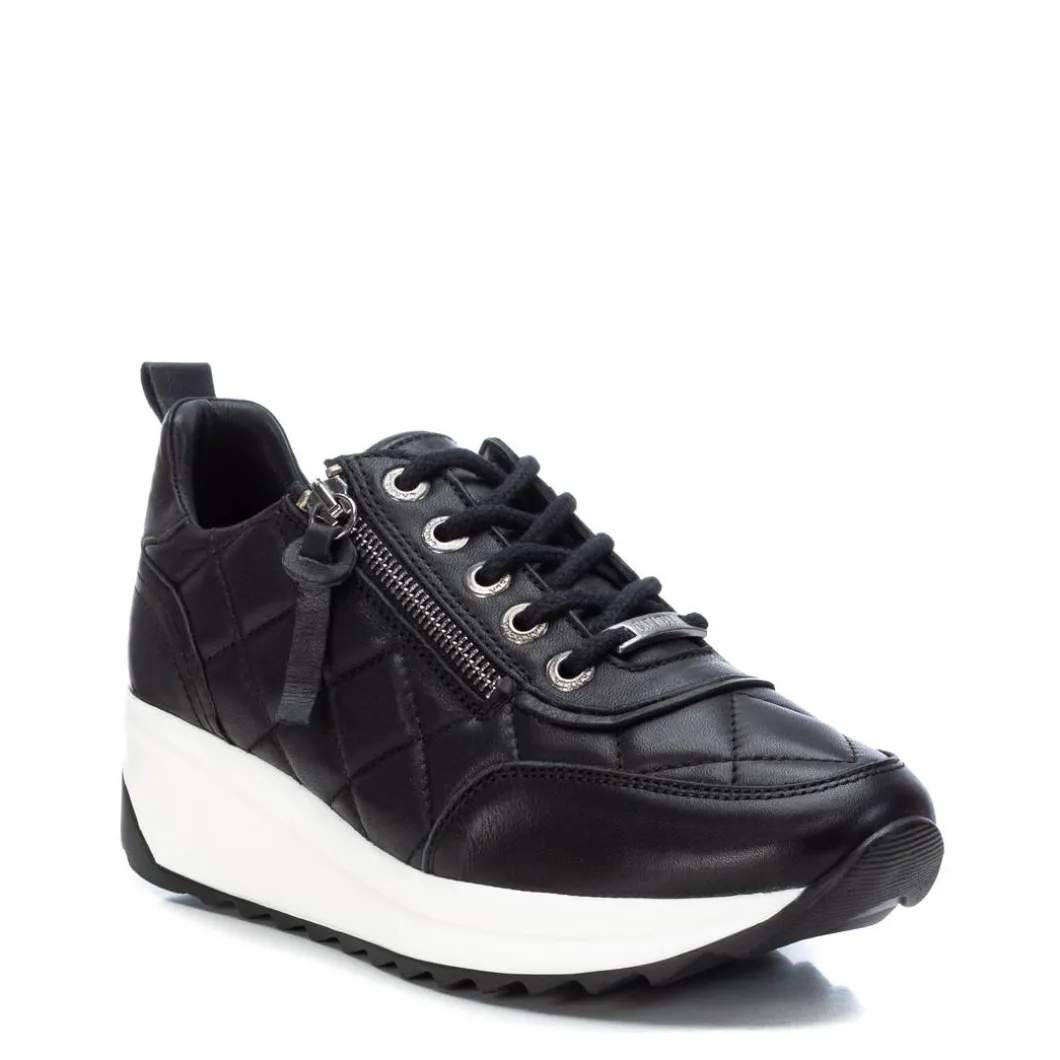Zapatilla De Mujer Carmela 06818301
