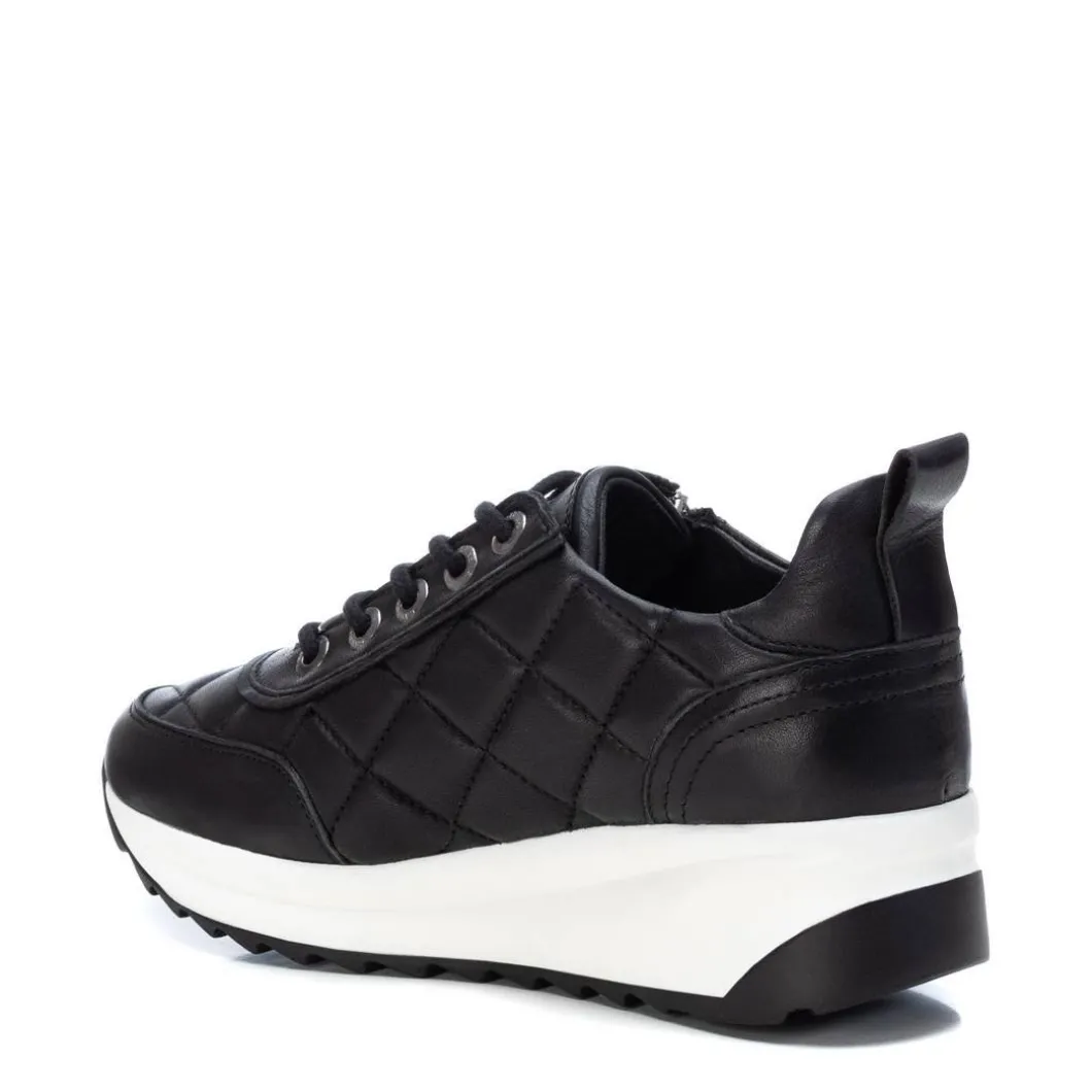 Zapatilla De Mujer Carmela 06818301