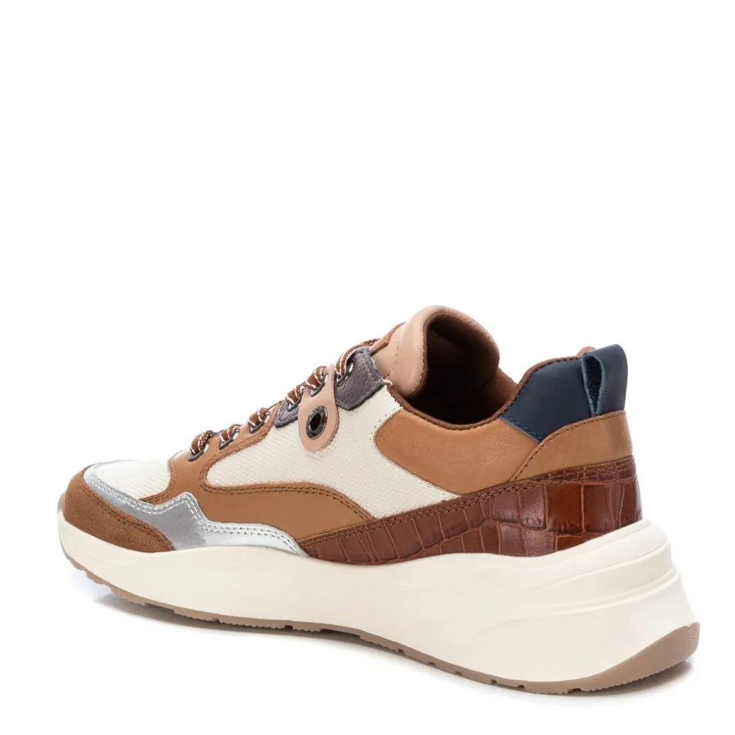 Zapatilla De Mujer Carmela 16025904