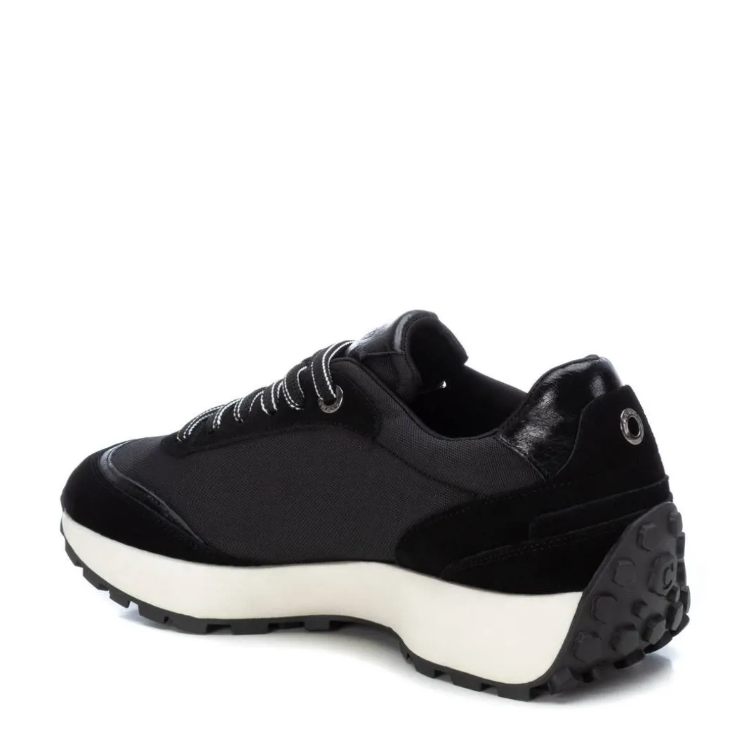 Zapatilla De Mujer Carmela 16117403