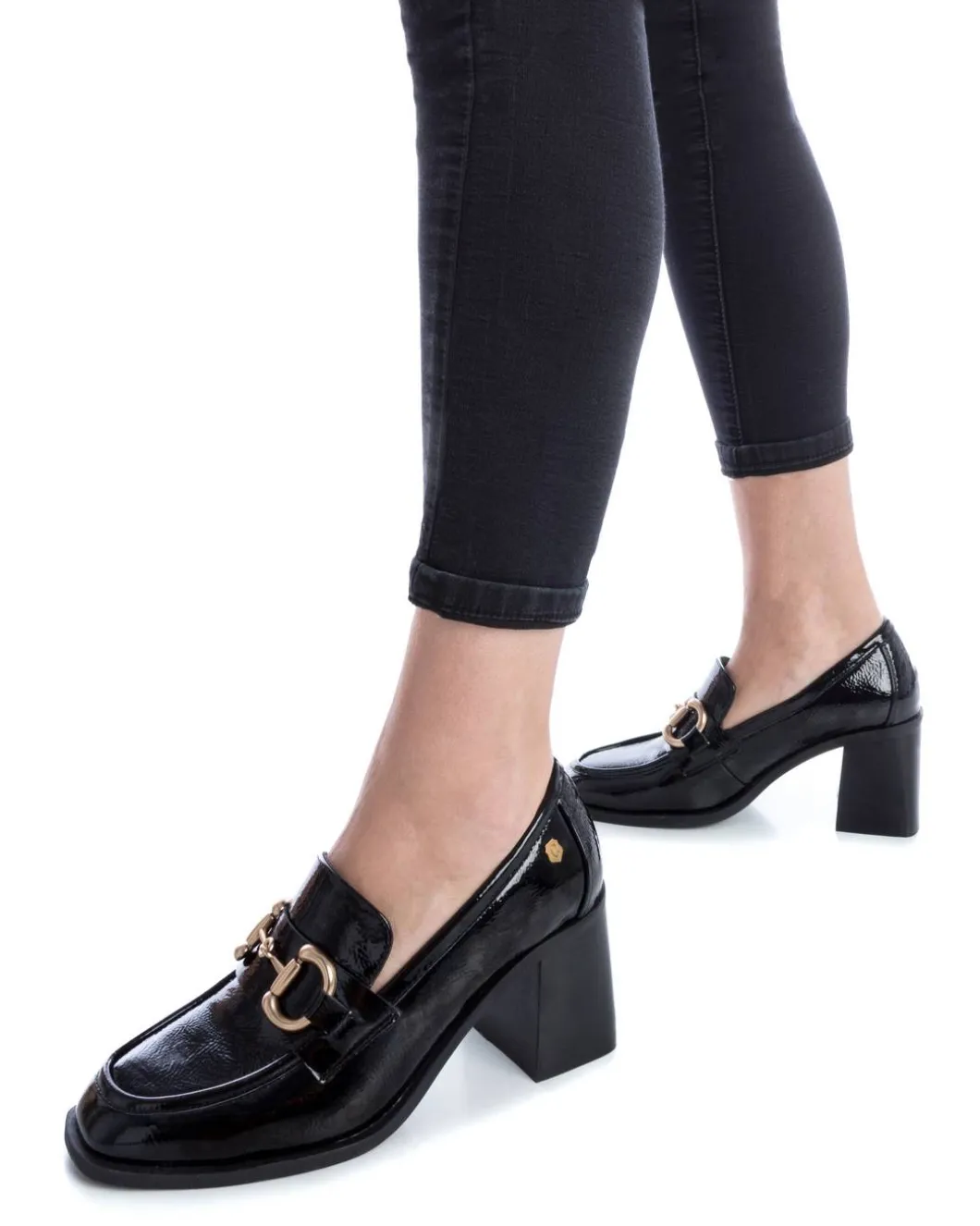 Zapato De Mujer Carmela 16115701